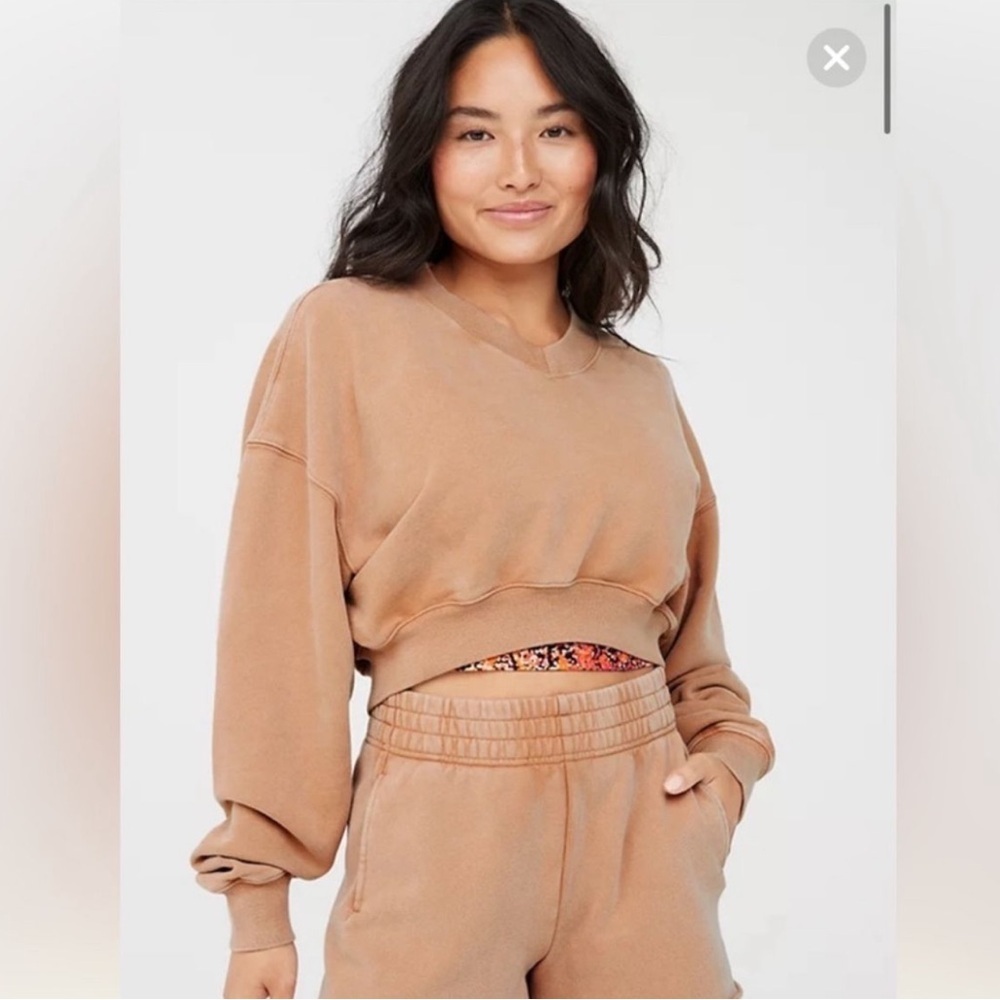 Aerie oversized Tan Cropped Sweatshirt size large loungewear comfy cozy pullover